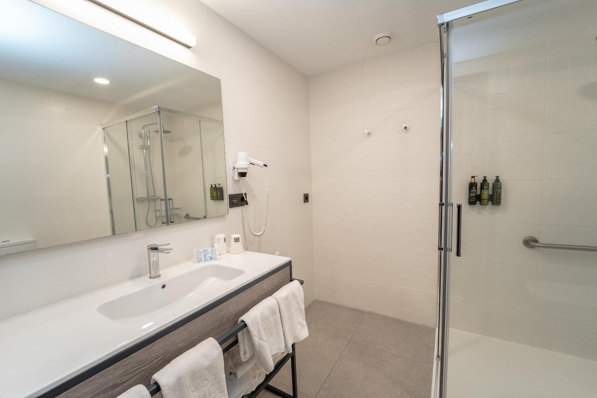 Hotel Lux Melide Szoba fotó