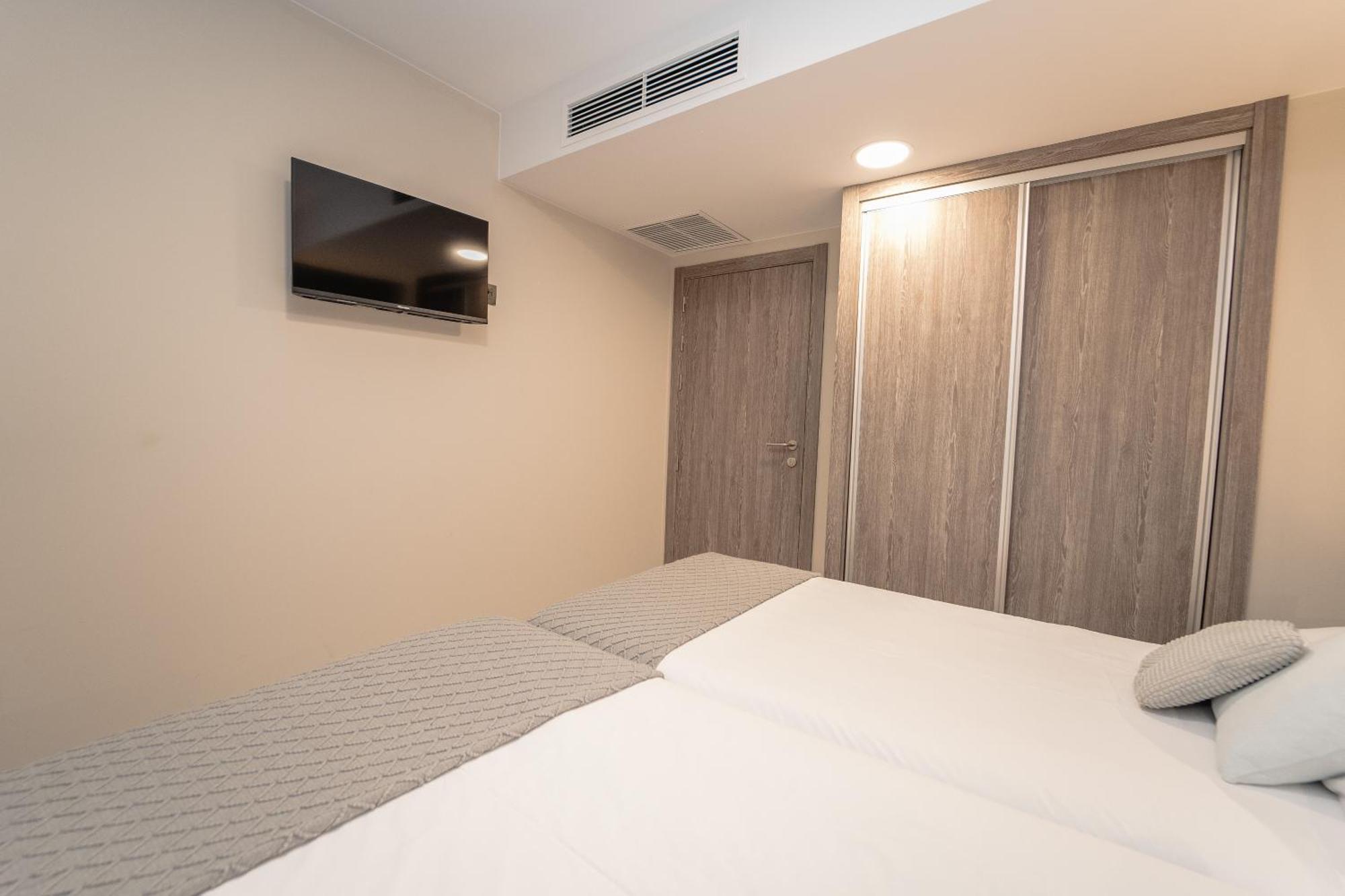 Hotel Lux Melide Szoba fotó